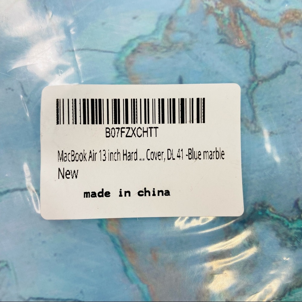 MacBook Air 13” Hard Cover Blue Marble - Picture 4 of 5